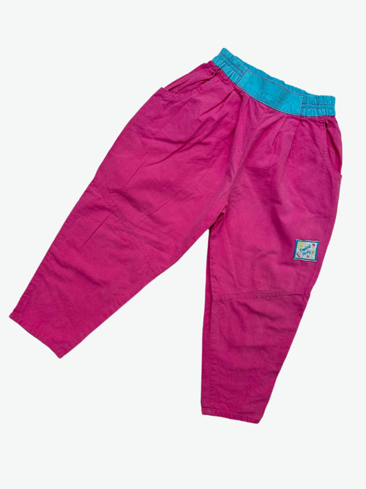 Kids vintage lightweight trouser in pink with blue waistband from Ladybird. In a relaxed fit with elasticated waist and badge detail on the thigh. Age 2-3 yrs.