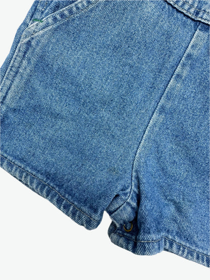 Kids vintage OshKosh short dungarees, in true blue denim with contrast grren bartacks and carpenter loop - perfection! Age 12-18 months. A classic.