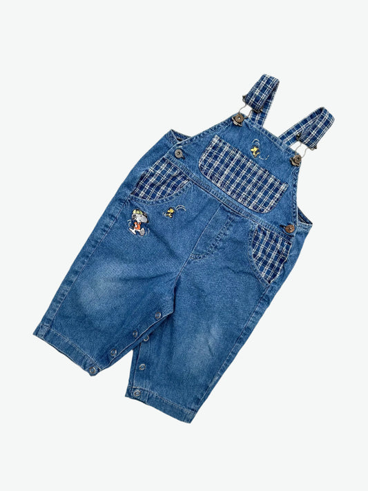 Kids vintage Snoopy lightweight denim dungarees with embroidery and check details. Classic dungaree styling with popper fastening. Age 1 years. 